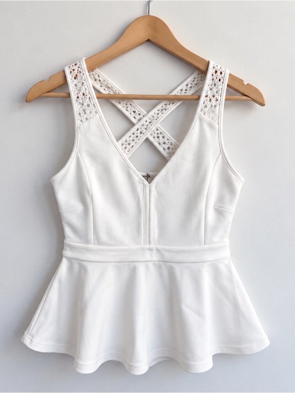 Dynamite White Eyelet Cross Back Peplum Top – Size Medium